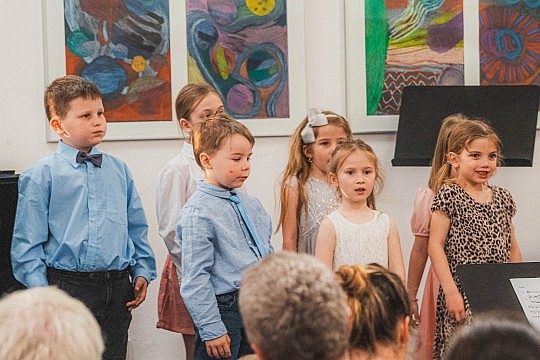 Jarní koncert<span class='fst-italic fs-6 d-block mt-1'>mladší žáci</span>